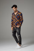 Load image into Gallery viewer, Italian Style Distressed Black Jeans
