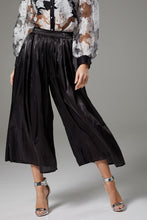 Load image into Gallery viewer, Shiny Black Wide Leg Cropped Culottes
