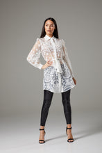 Load image into Gallery viewer, White Lace Wide Sleeve Tunic
